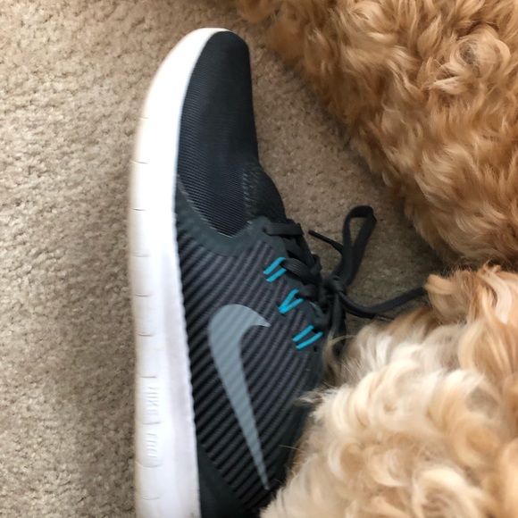 Nike running shoes - Picture 3 of 4